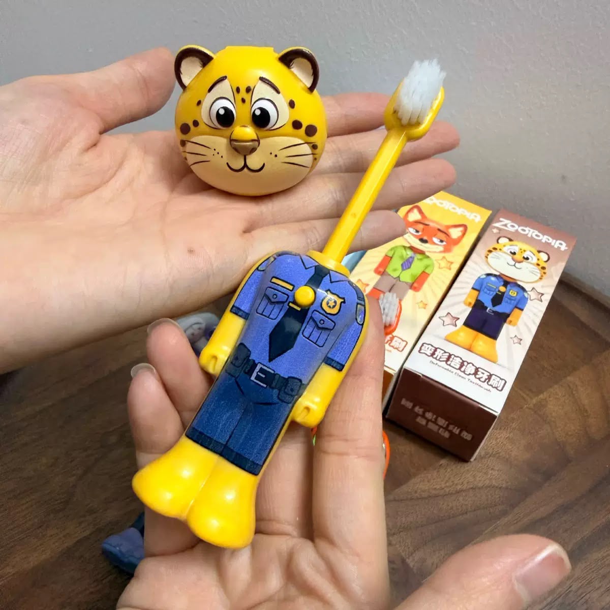 Premium Zootopia Character Toothbrush ( Free Shipping )